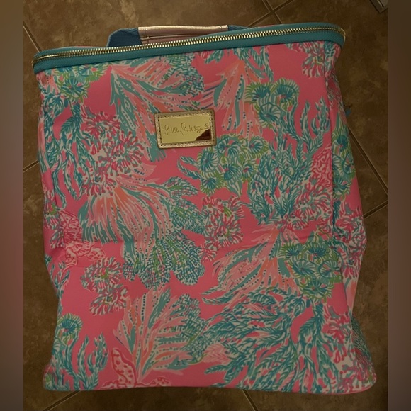 Lilly Pulitzer Insulted Cooler - Picture 1 of 5